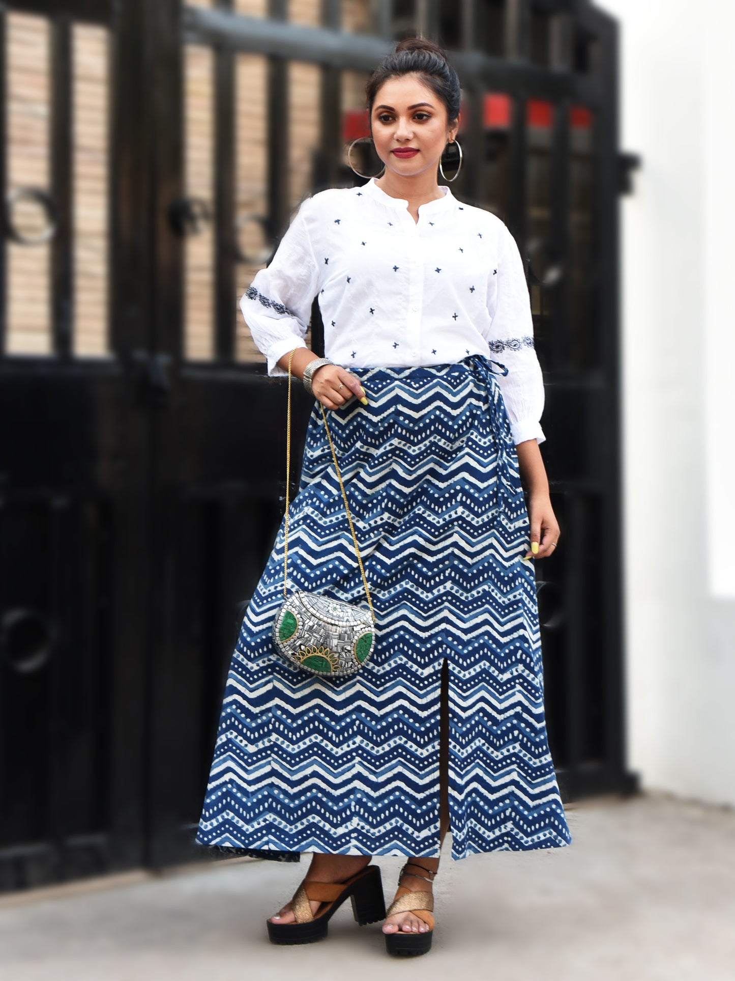 'Mode Indigo' Jaipuri-Chikankari Fusion Co-ord Set
