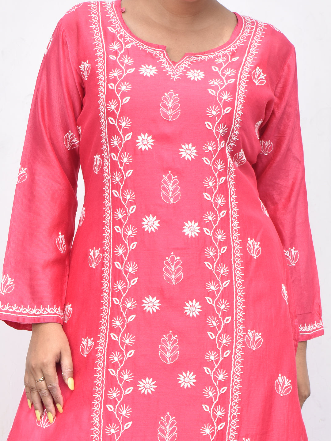 'The Queen's Heart' Mul-chanderi Magenta Chikankari Kurti