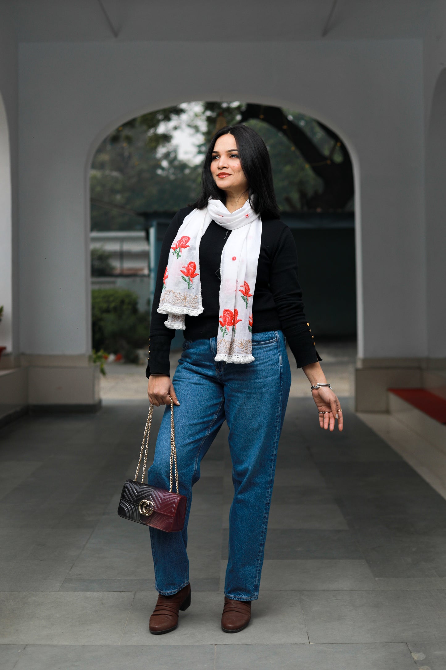 'A garden of Roses' Mulmul Chikankari hand-embroidered Stole