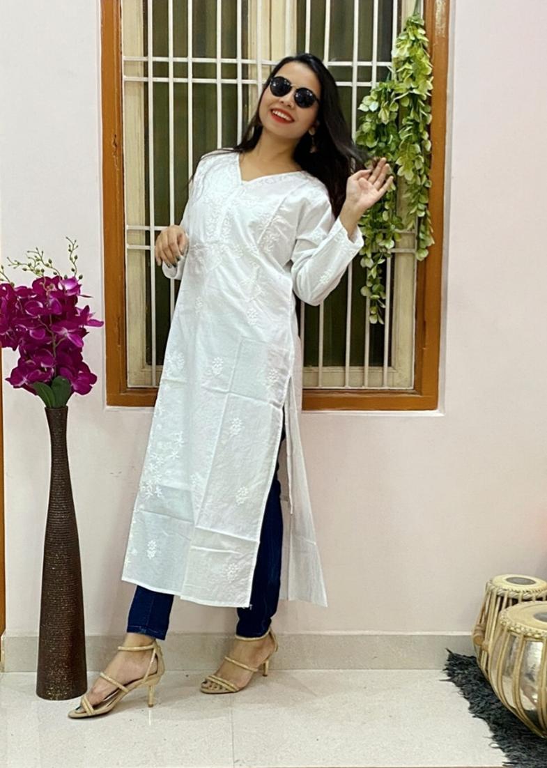 'A Free Bird' White Mul Cotton V-Neck Chikankari Kurti