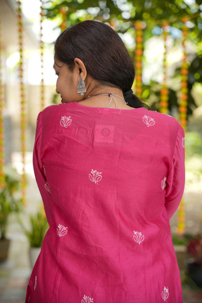 'Festive Pink' Mul-chanderi Chikankari Long Kurti