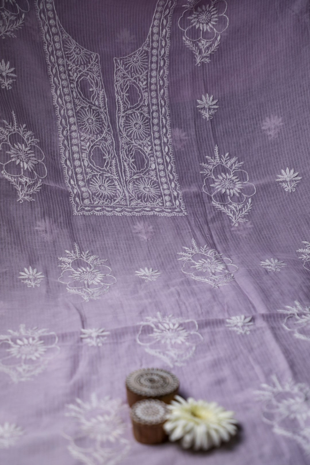 Soft Lilac Maheshwari Cotton Unstitched Chikankari Suit Set