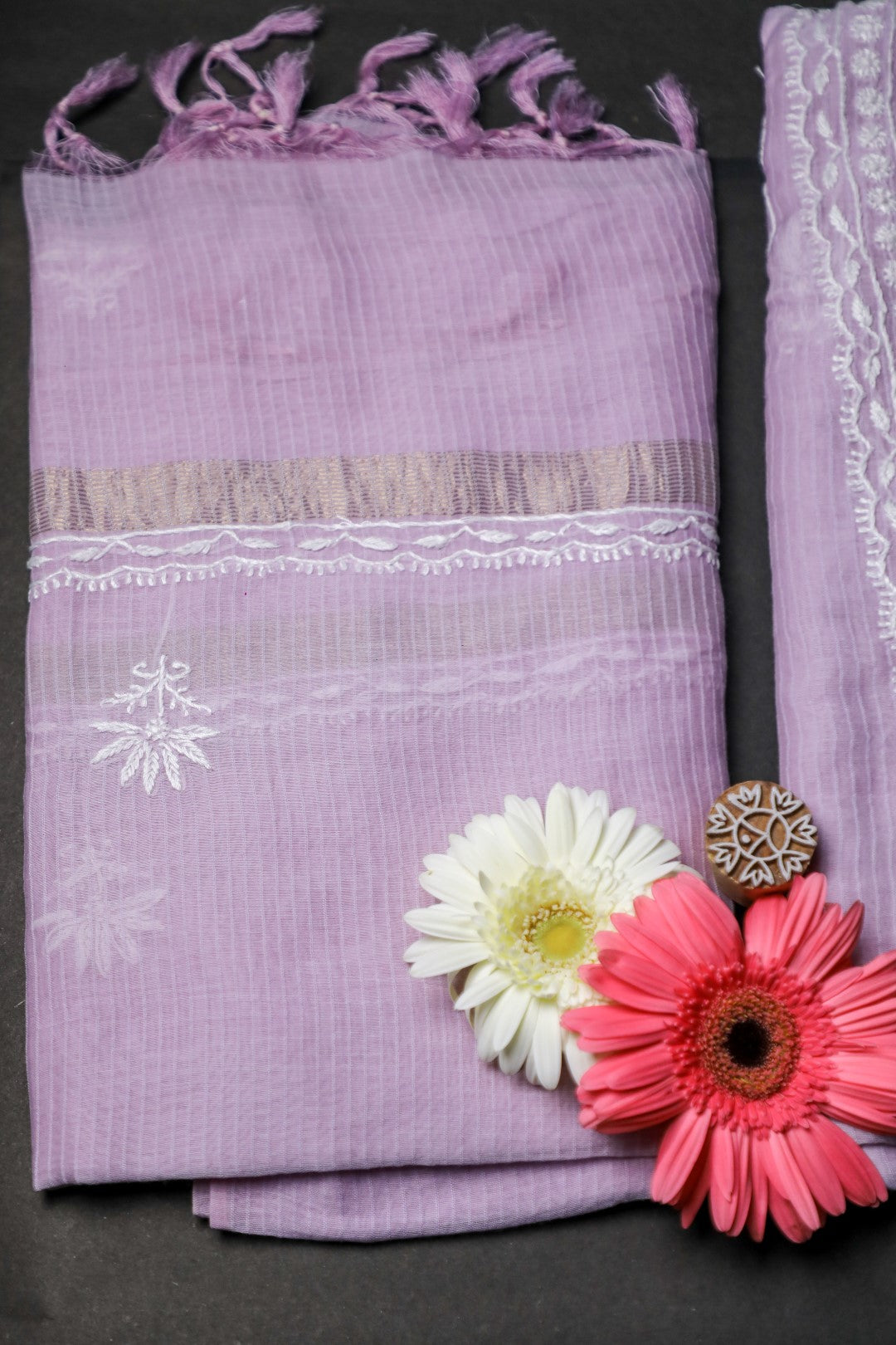 Soft Lilac Maheshwari Cotton Unstitched Chikankari Suit Set